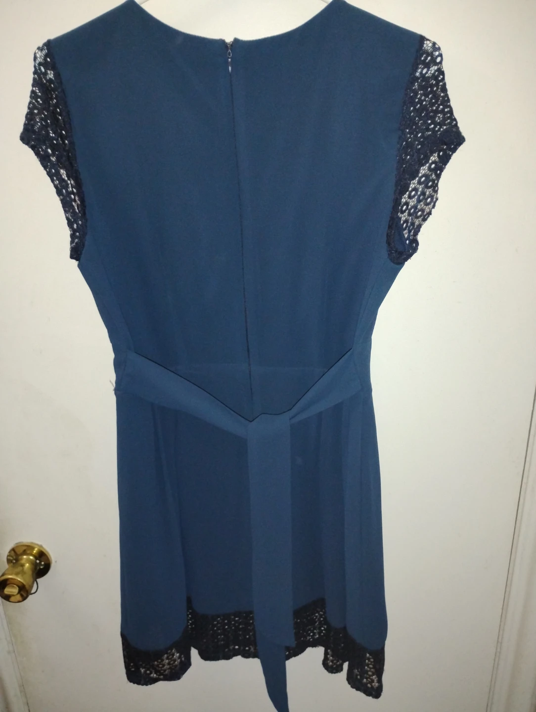 Suzy Shier Navy Lace Dress Size M - photo 2