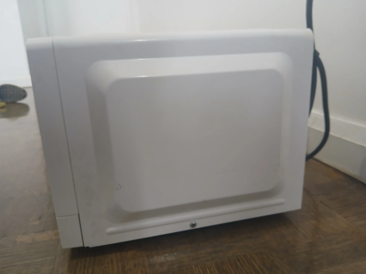 Hamilton Beach Countertop Microwave - photo 3