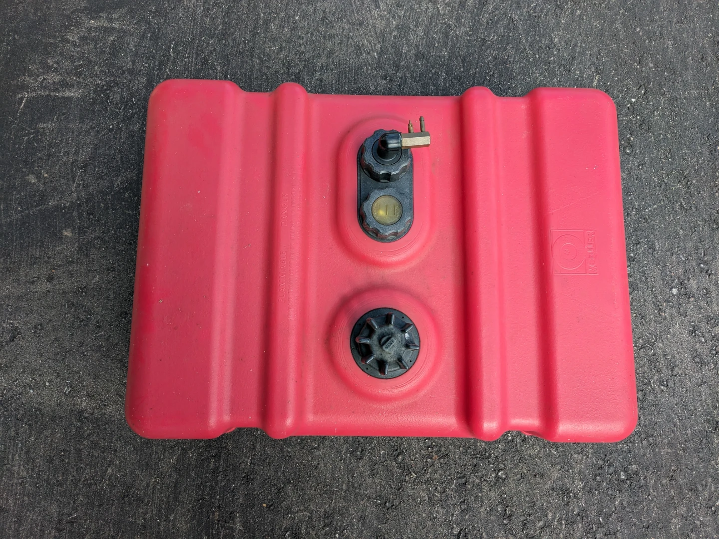 Red Moeller Fuel Tank for Outboard Motor