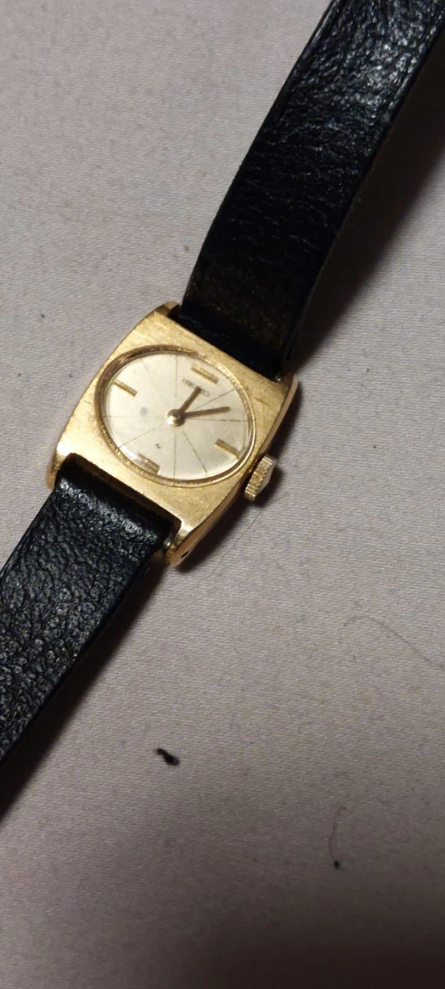 Seiko Women's Gold Tone Watch