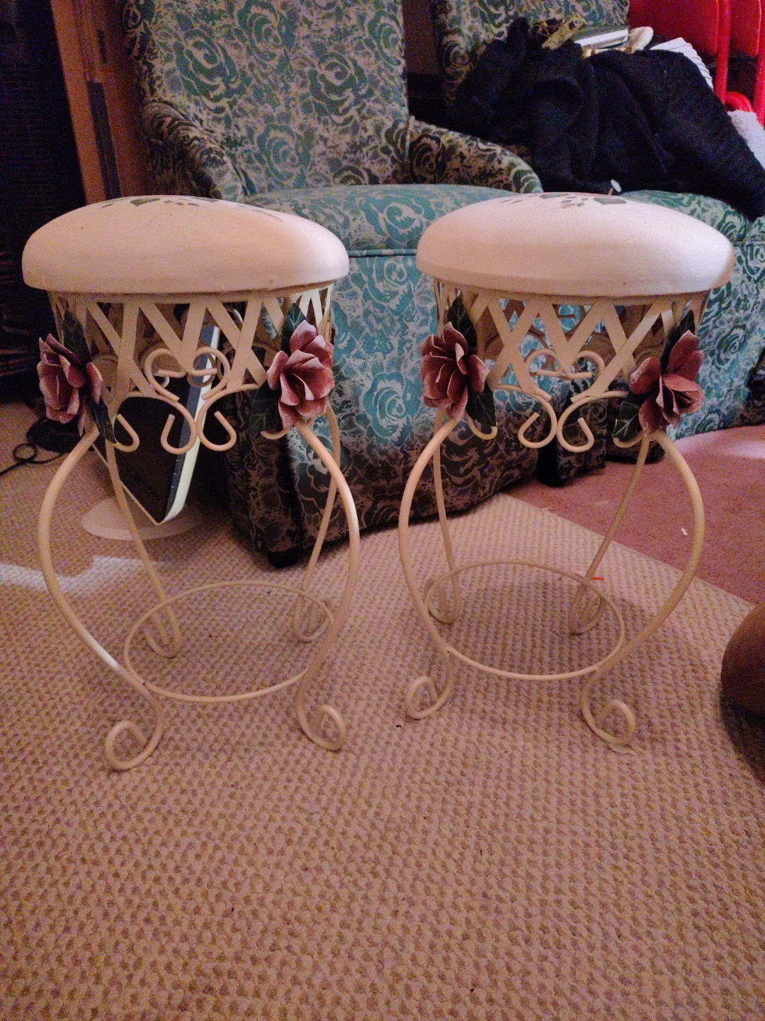 2 Cream Vintage-Look Shabby Chic Floral Accent Stools - photo 2