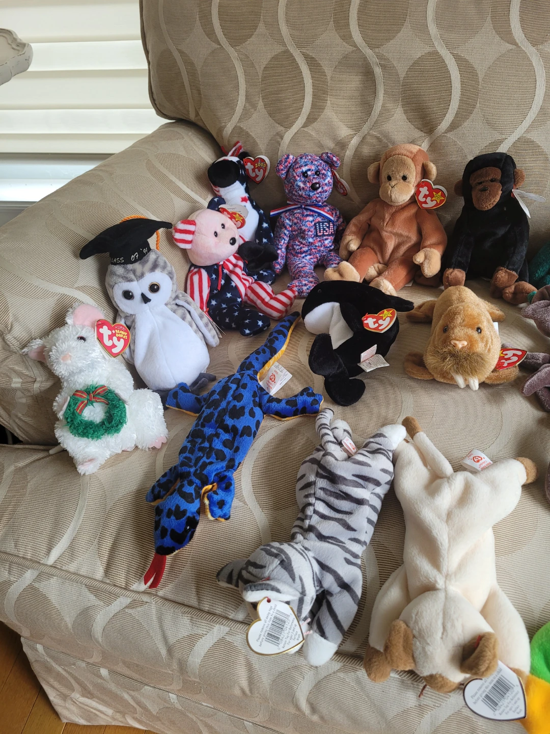 Collection of 36 Ty Beanie Babies+2 Plush BB - photo 2