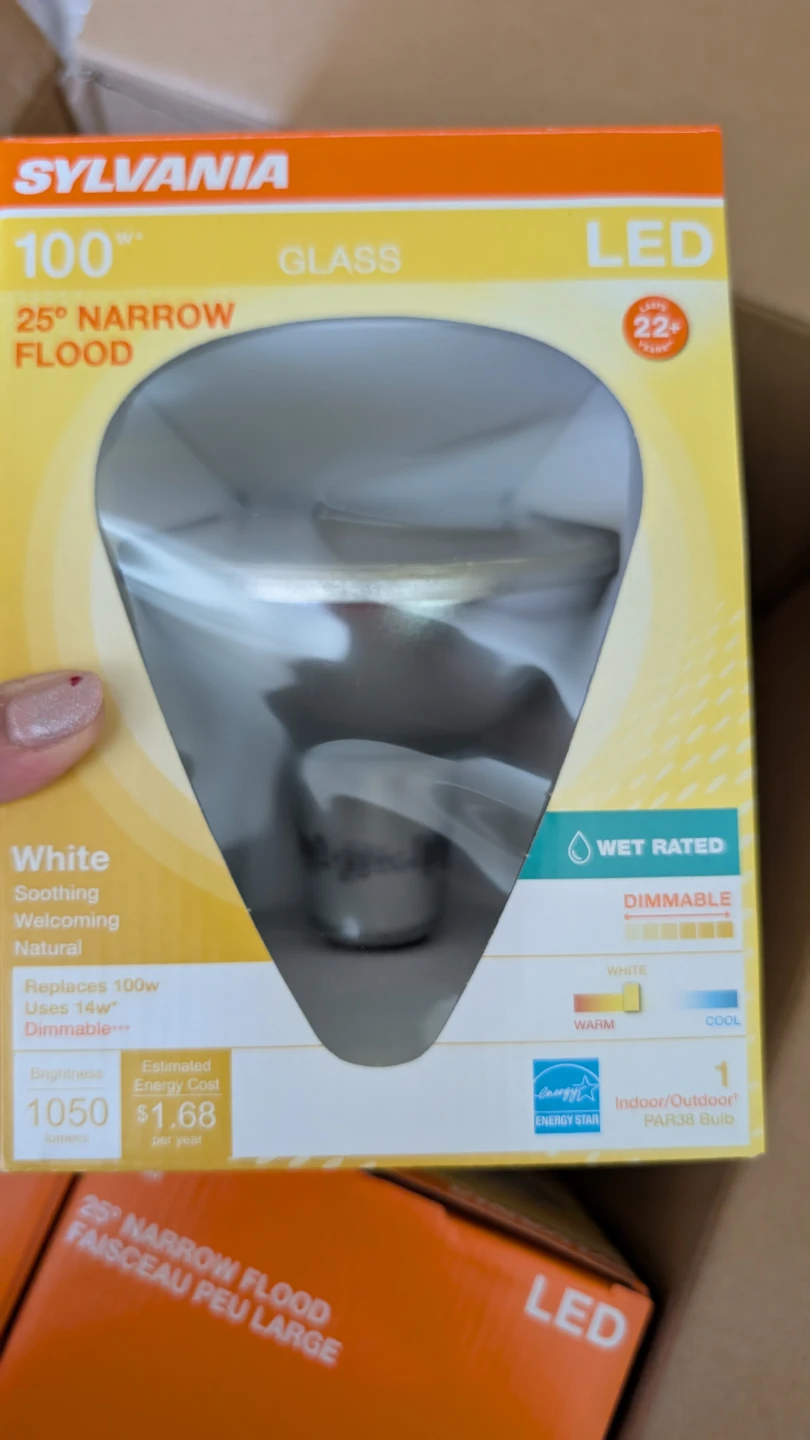 Sylvania 100W LED 25° Narrow Flood Light Bulb - photo 3