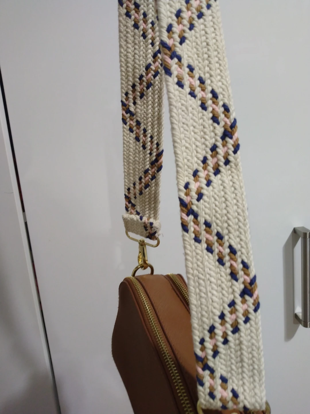 Brown crossbody bag with patterned strap - photo 2