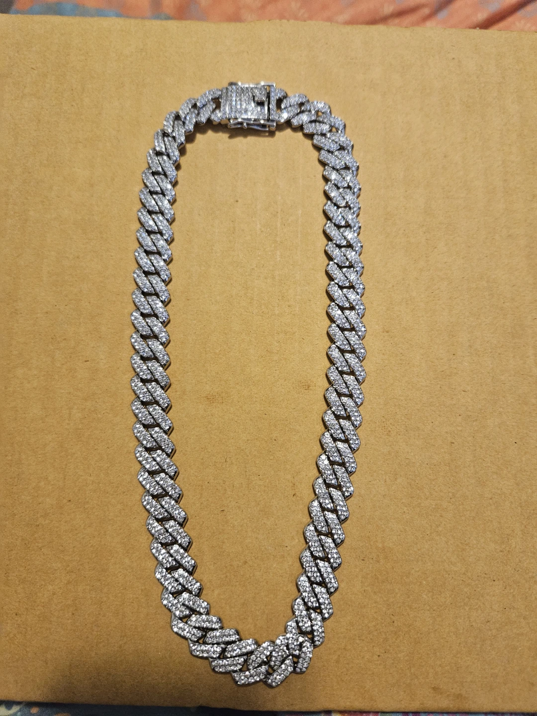 Beautiful women's choker