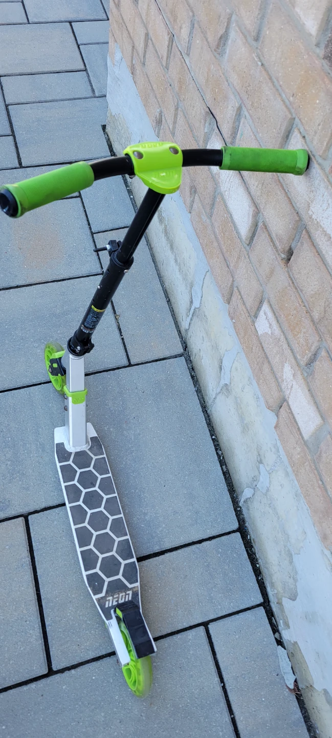 Neon Flash Scooter - photo 2