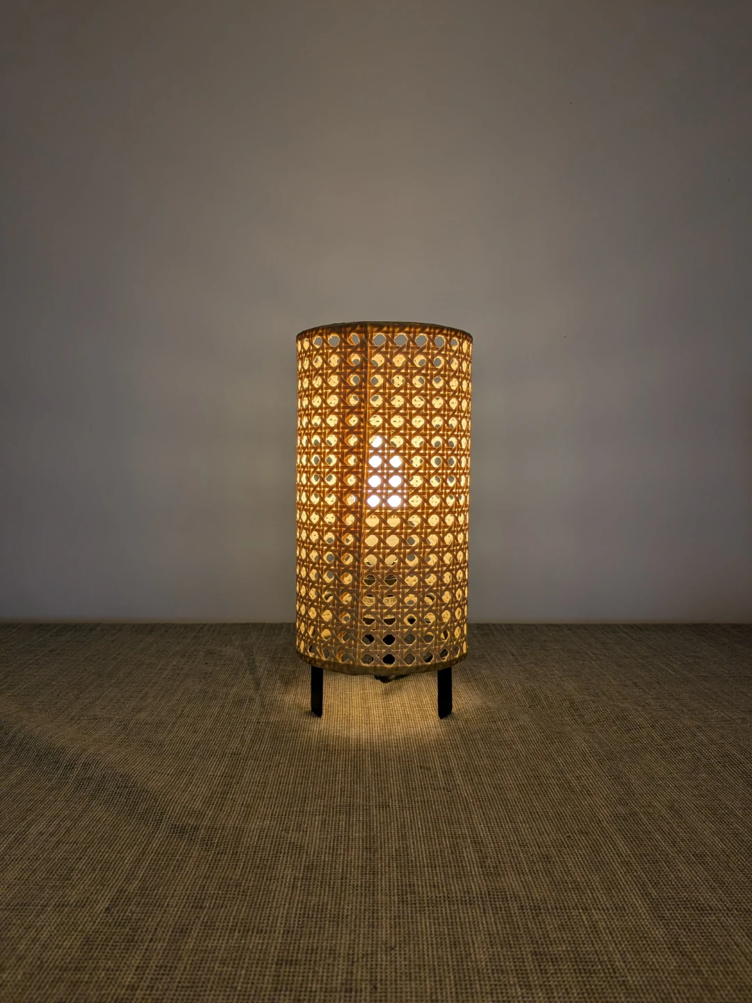 Table Lamp with smart light bulb
