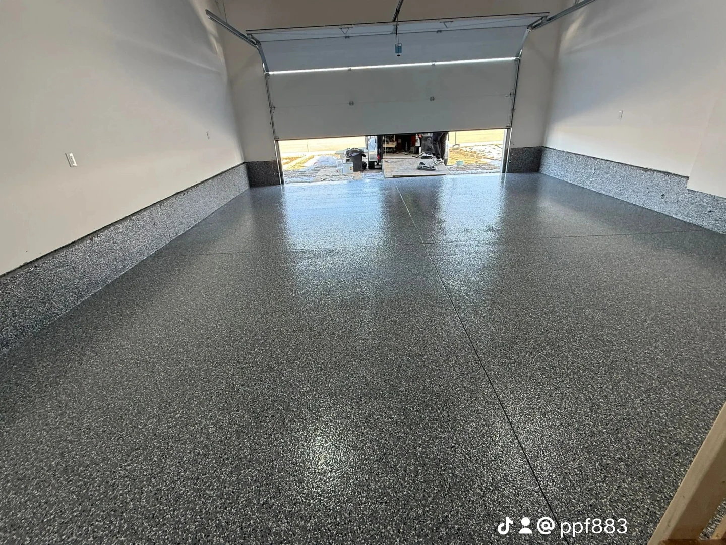 Professional Epoxy Flooring Flake - photo 3