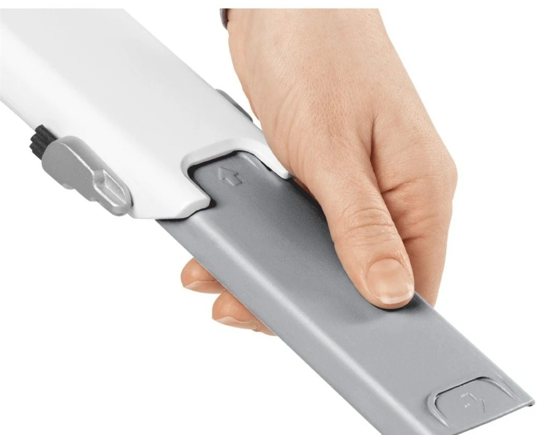 Wireless Black & Decker Portable Vacuum - photo 2