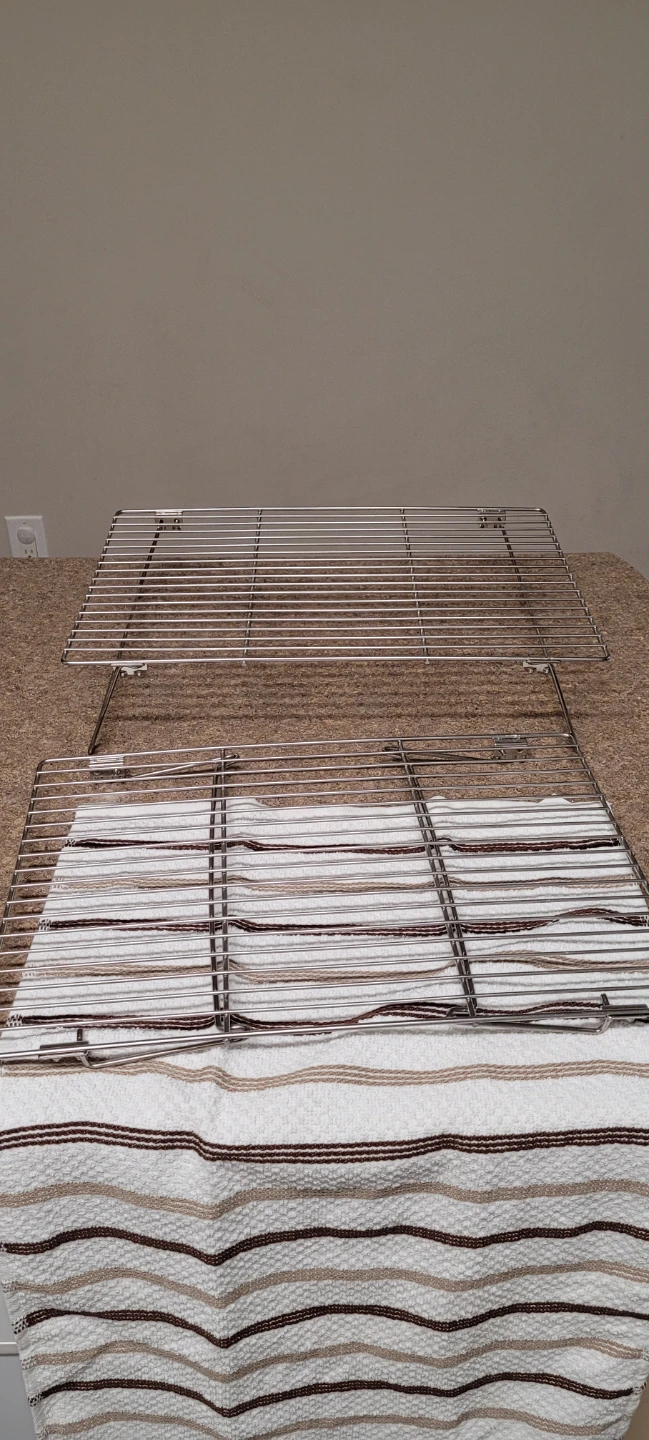 Set of 3 Stackable Cooling Racks - photo 3