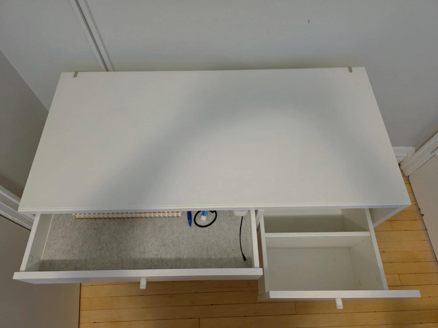White Desk with Drawers - photo 2