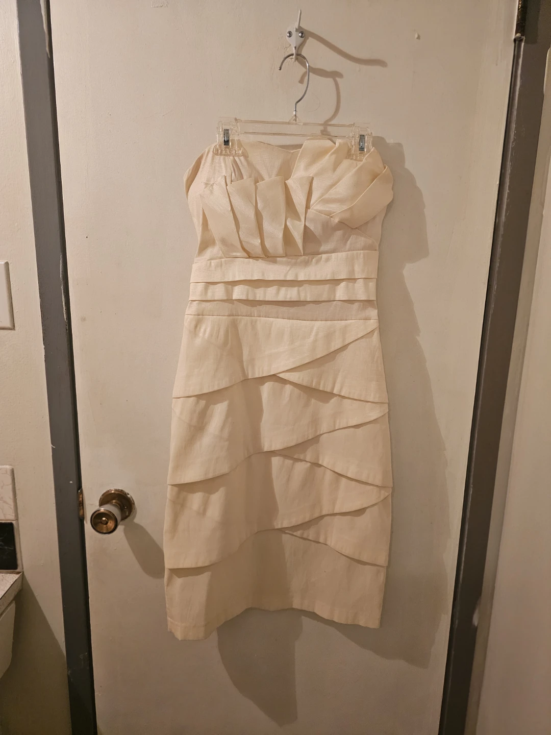 Romeo & Juliet Couture Cream Strapless Tiered Dress Size M