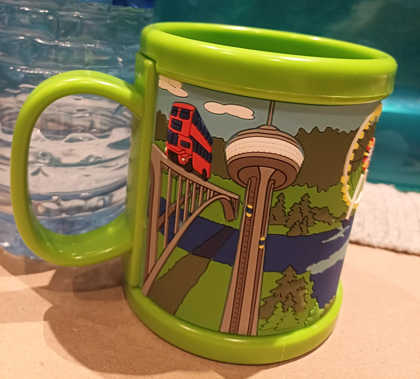 FREE, NEW: "KEVIN" Niagara Falls Souvenir Mug - photo 4