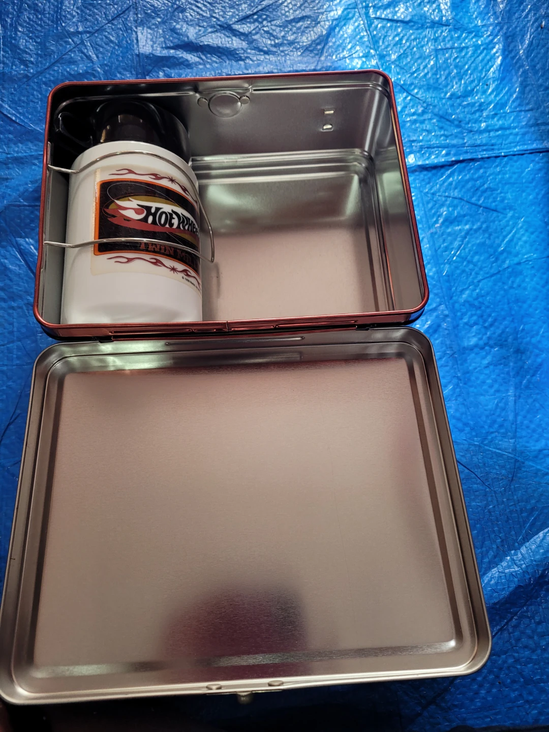 Hot Wheels Twin Mill Lunch Box with Thermos - photo 4
