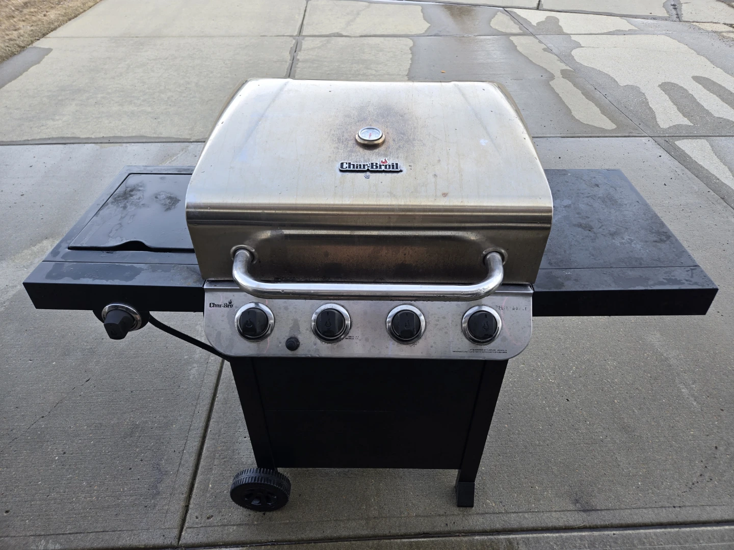 Char-Broil 4-Burner Gas Grill with Side Burner