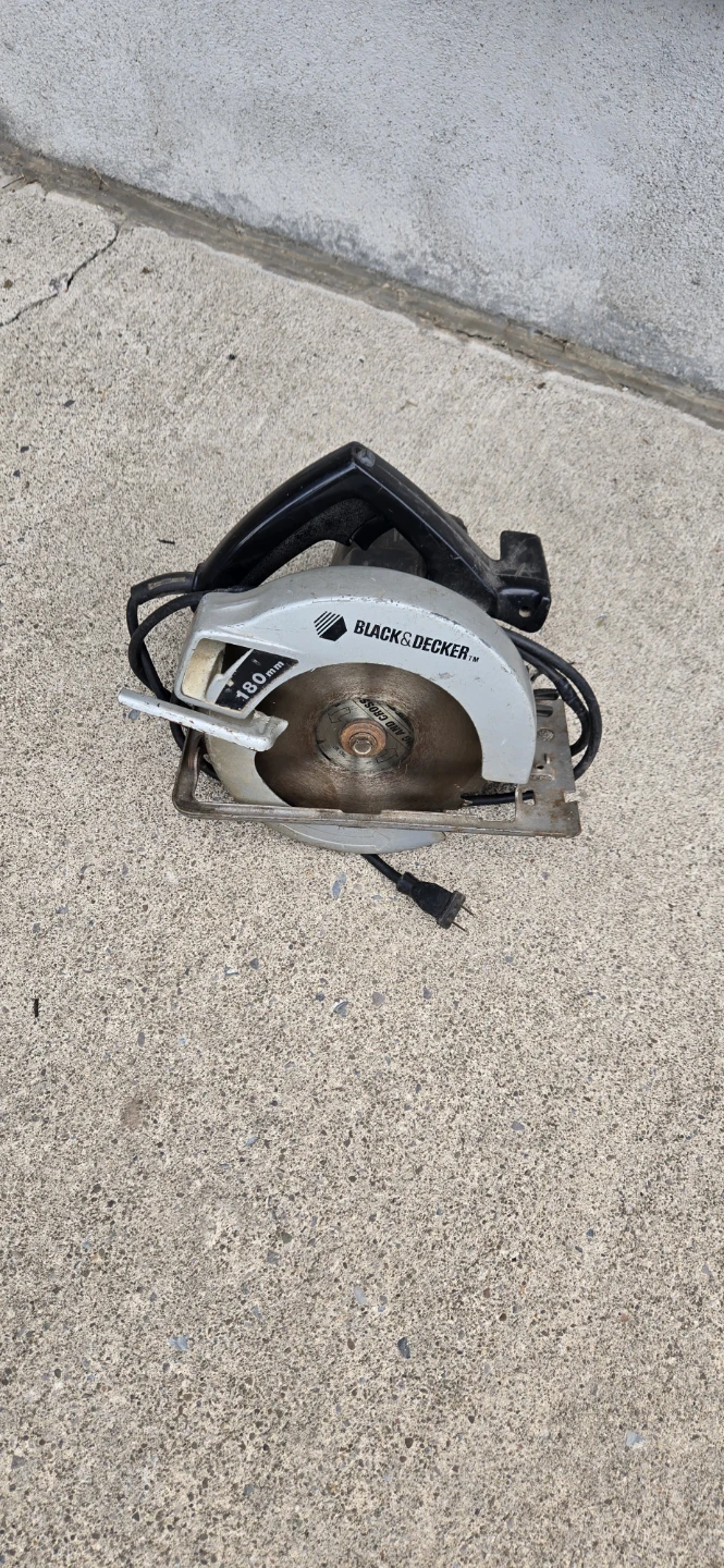 Black & Decker 180mm Circular Saw