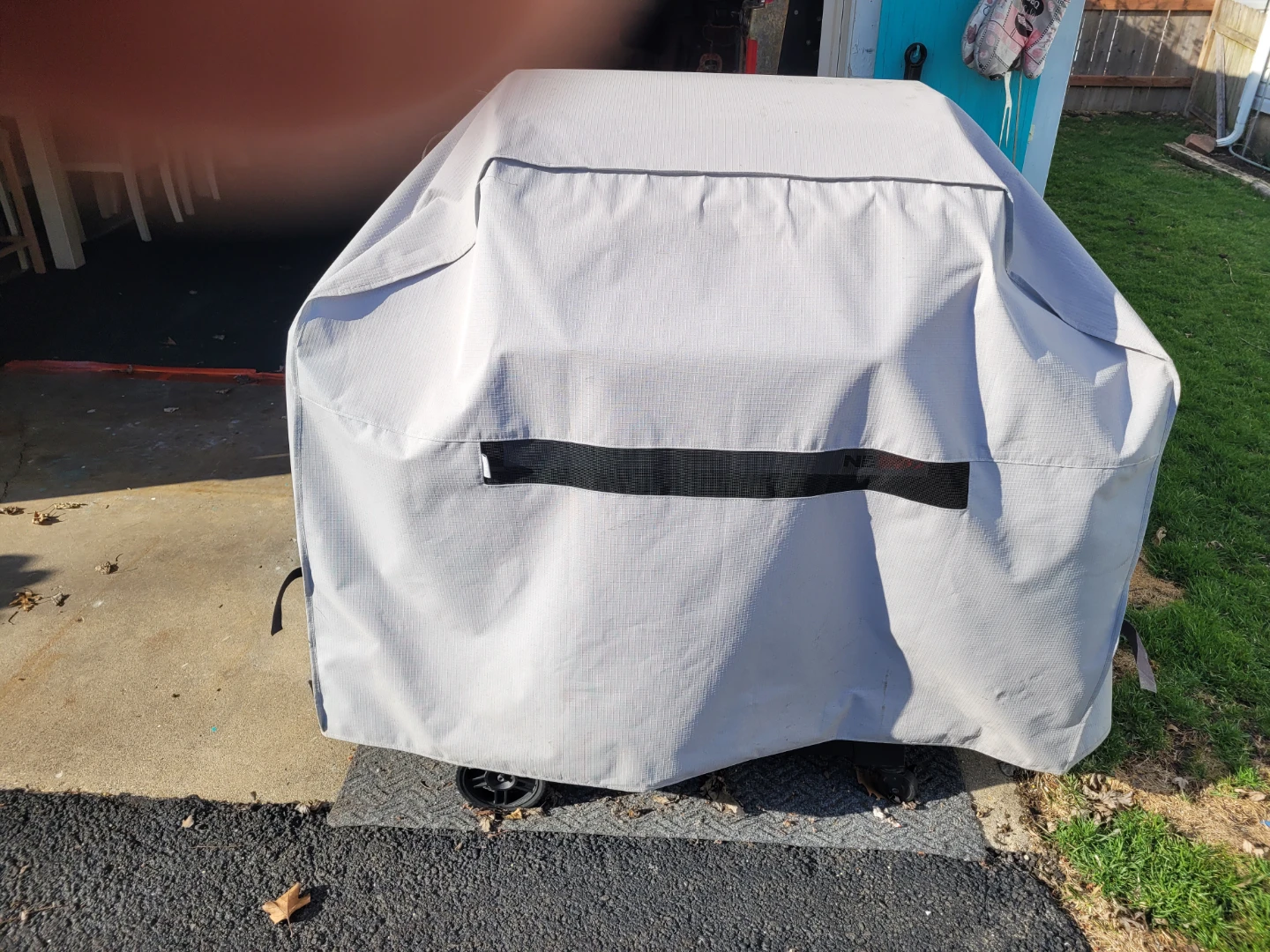 Propane grill - photo 3