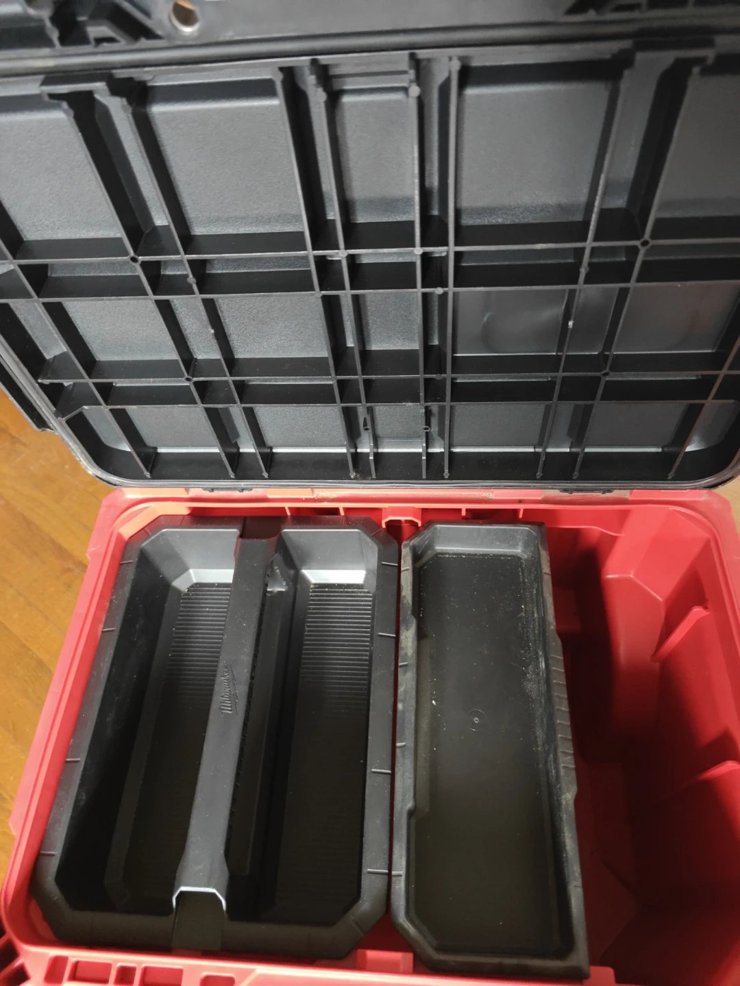 Milwaukee PACKOUT Rolling Tool Box - photo 3