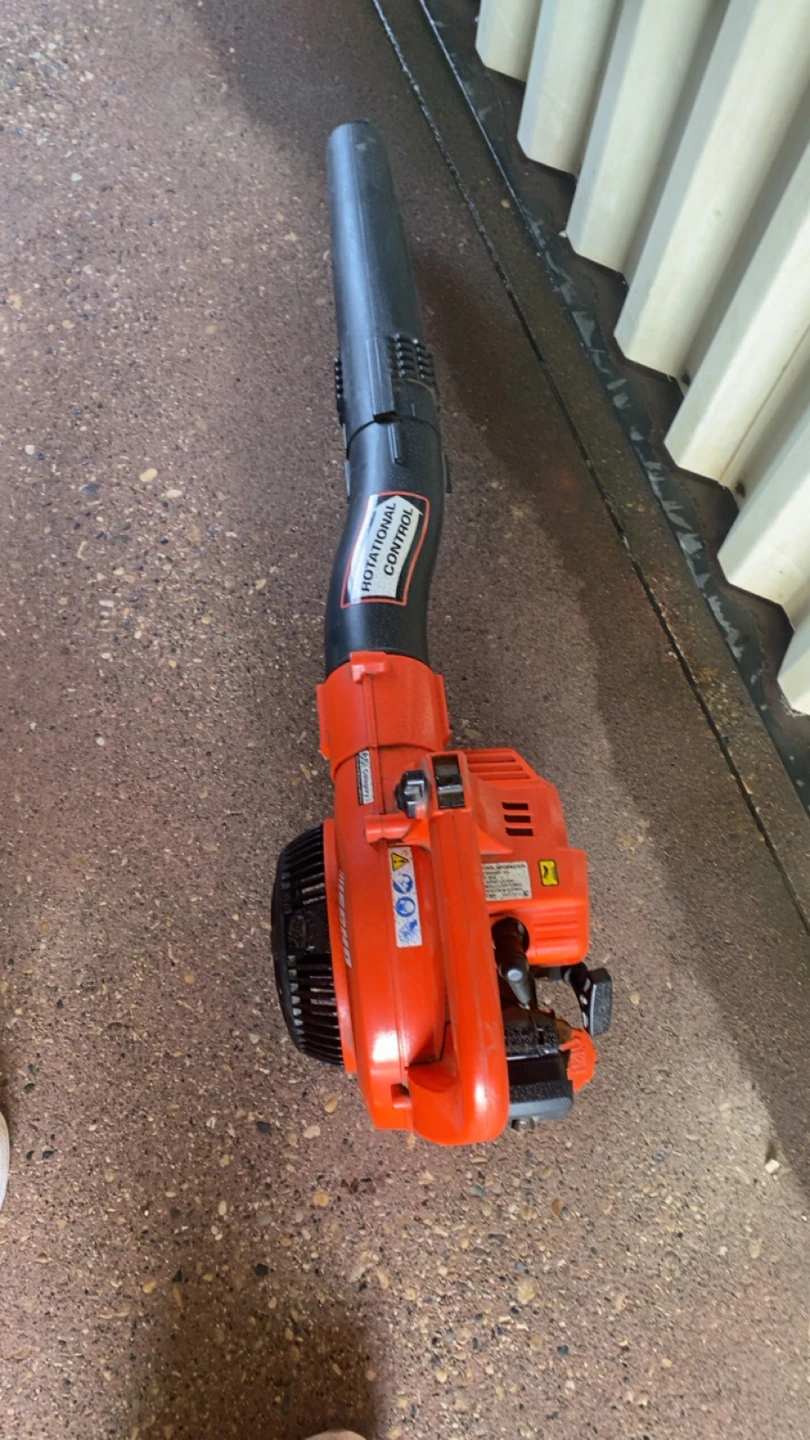 ECHO PB-250LN Leaf Blower - photo 2