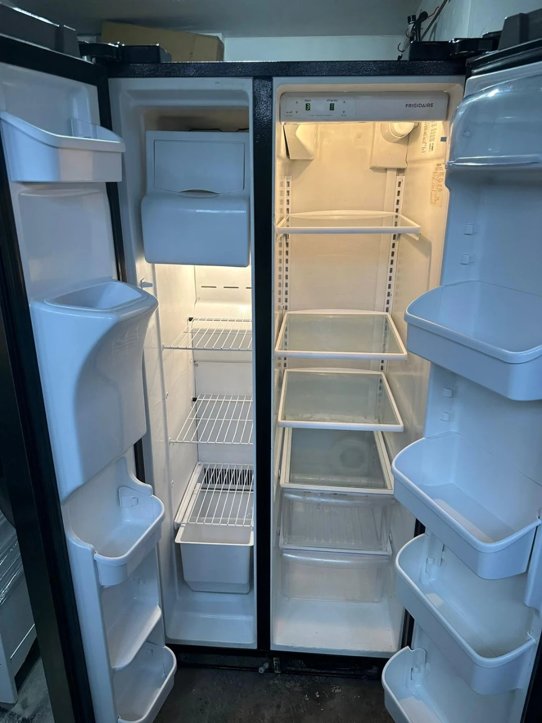 Frigidaire Side-by-Side Refrigerator with Water Dispenser - photo 2