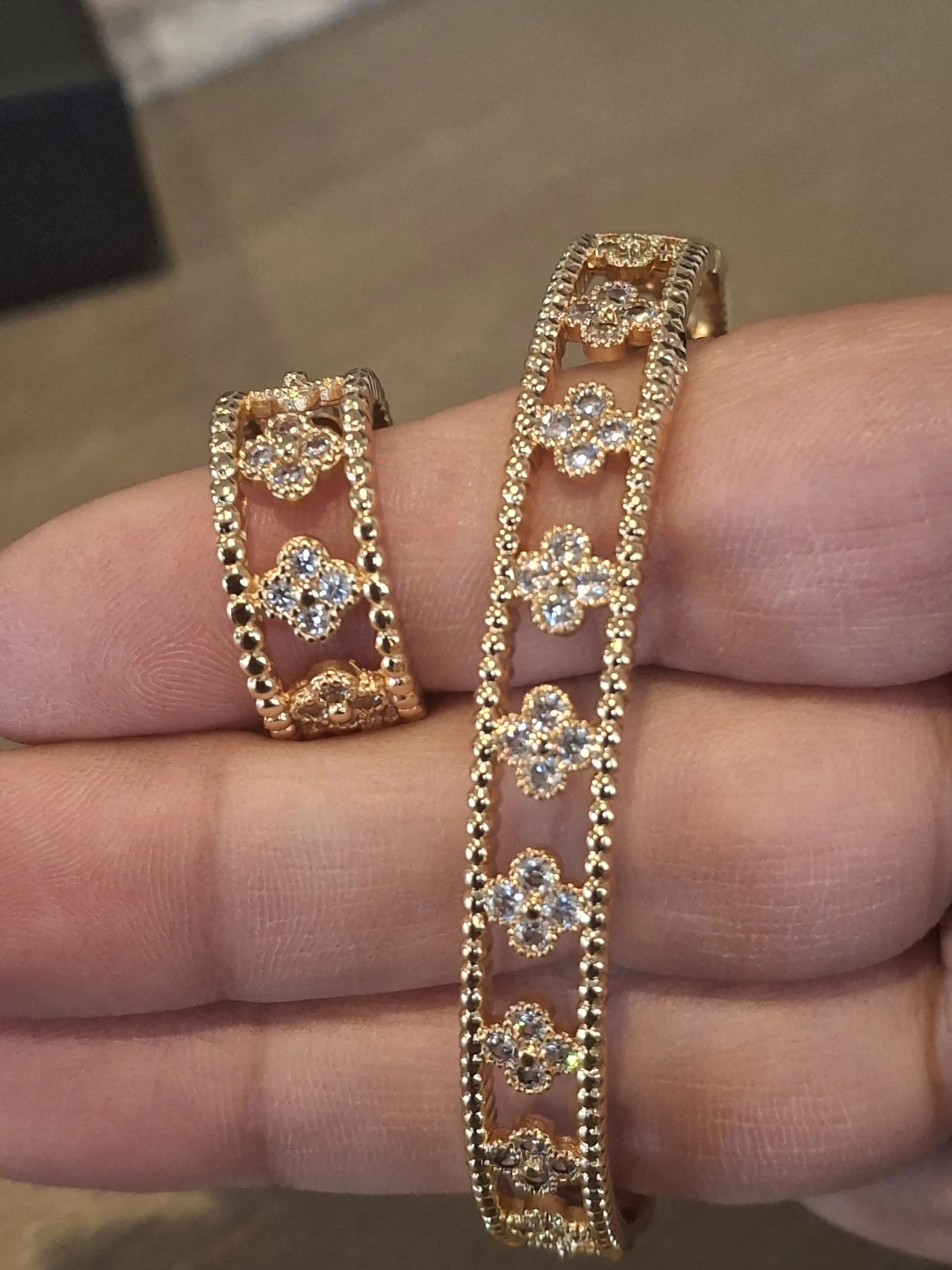 Gold-Tone Clover Bracelet and Ring Set - photo 2