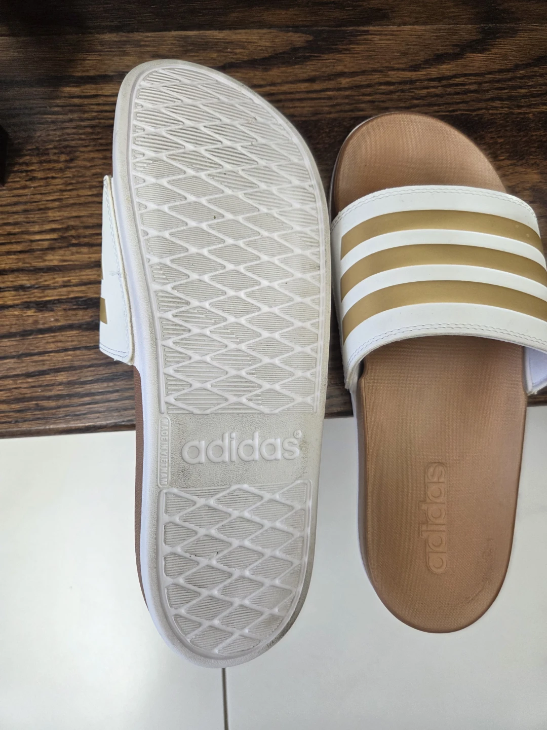 Adidas Slides - White/Gold