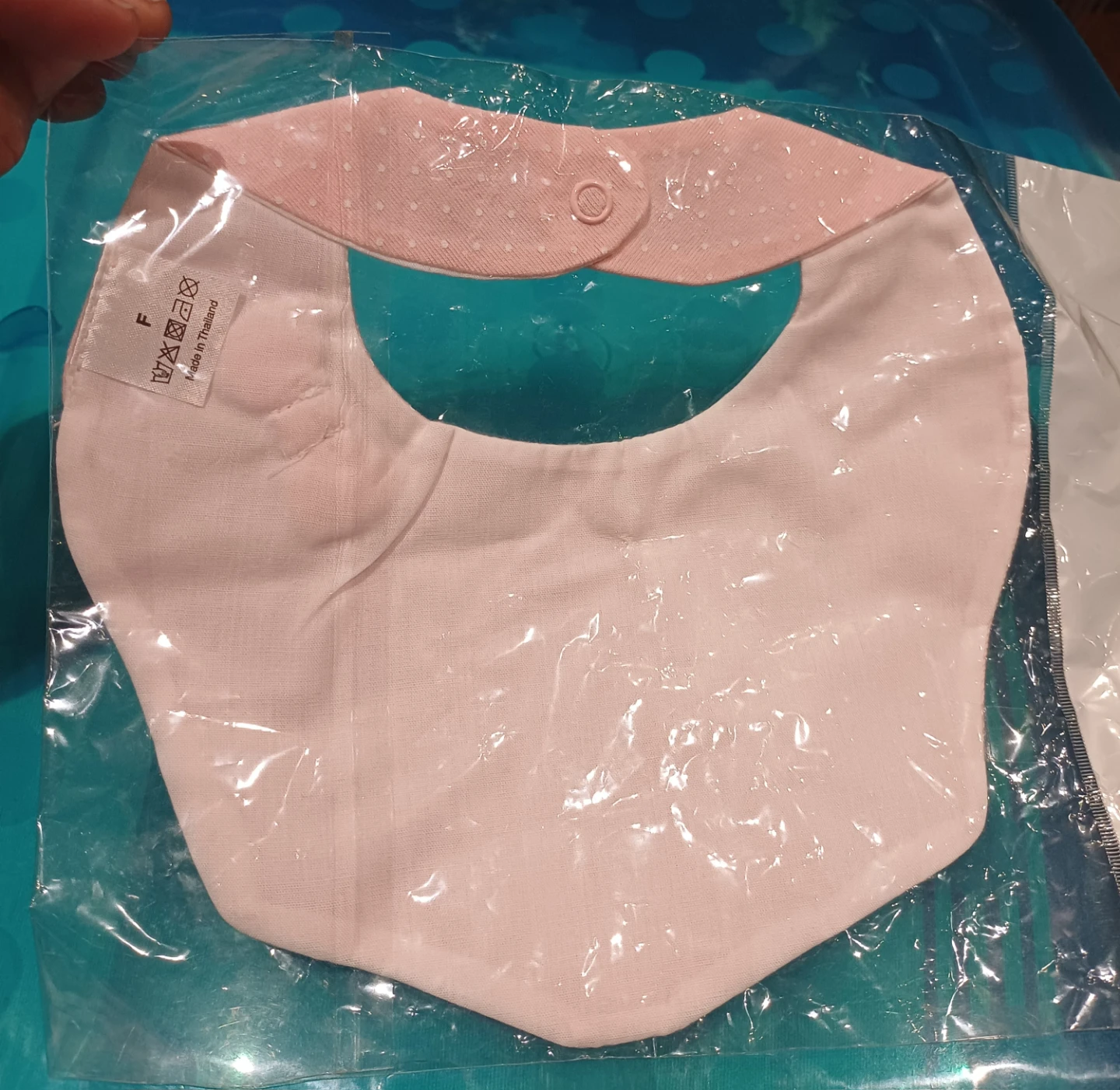 FREE, NEW: Pink Polka Dot Baby Bib with Bow - photo 2