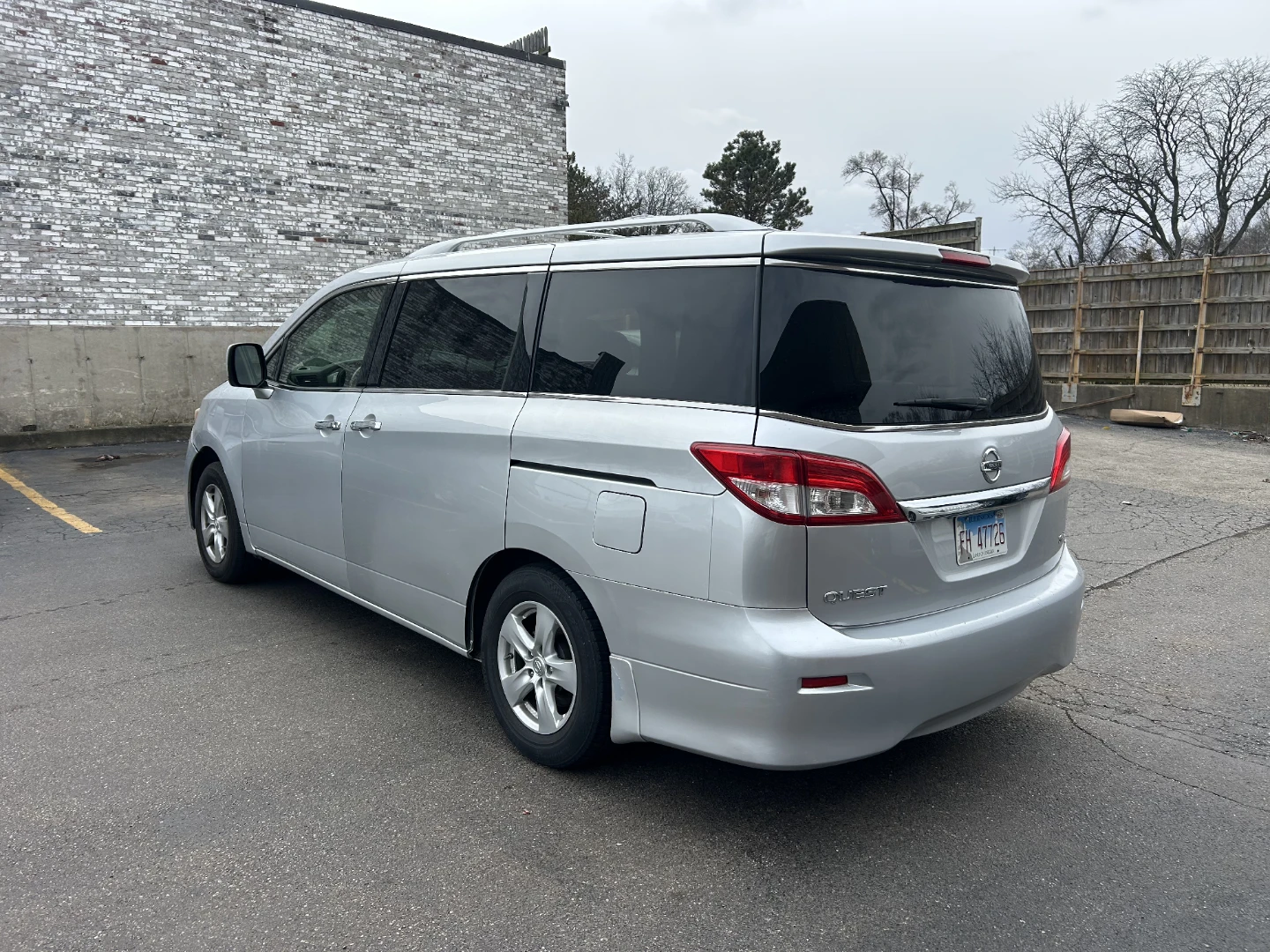 2014 Nissan Quest S Minivan