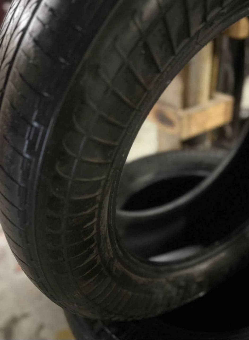 4 Bridgestone All Season Tires 235/60R18 - Good Condition - $100 - photo 5