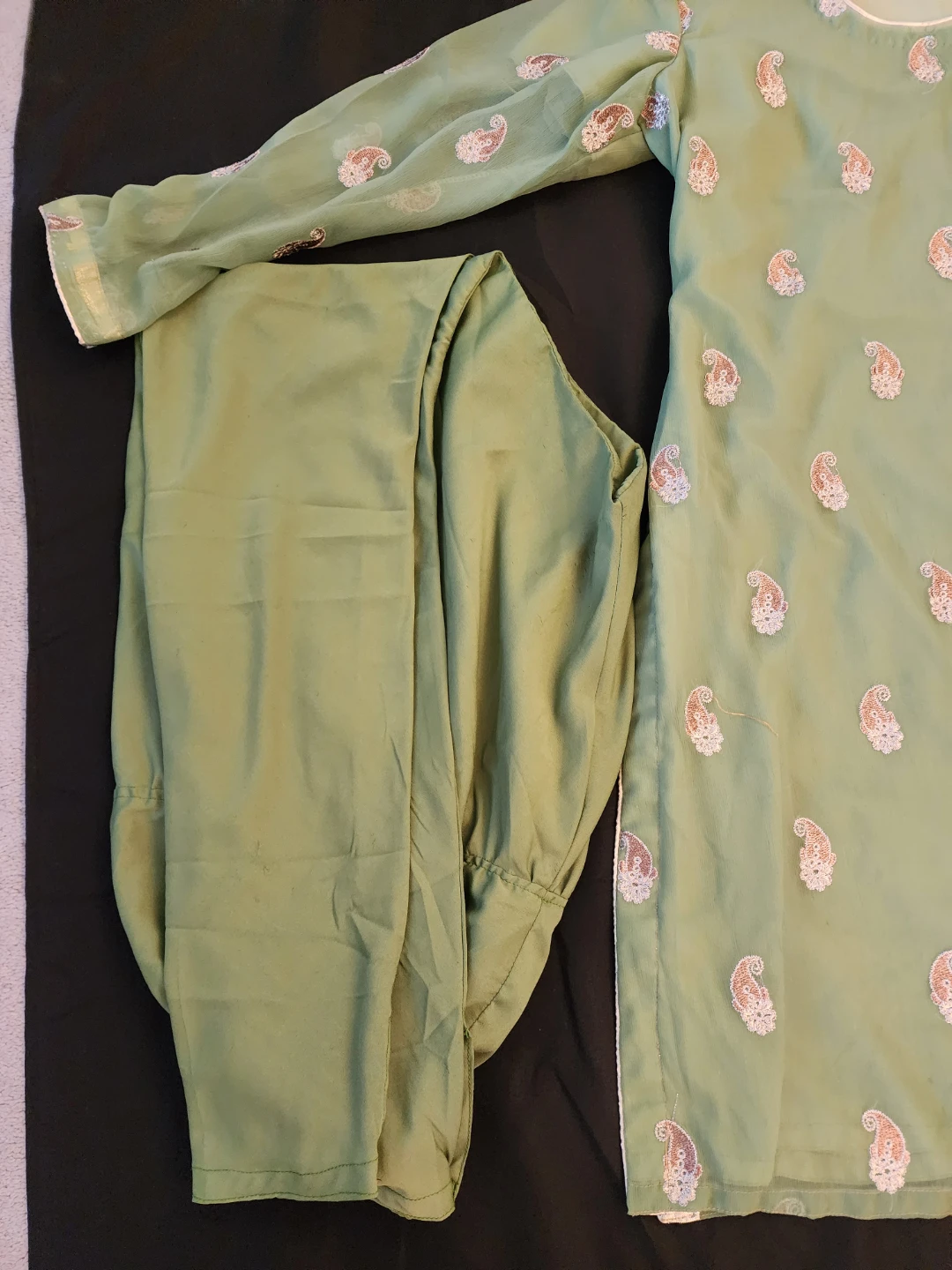Light Green Embroidered 3-Piece Pakistani Suit - photo 3