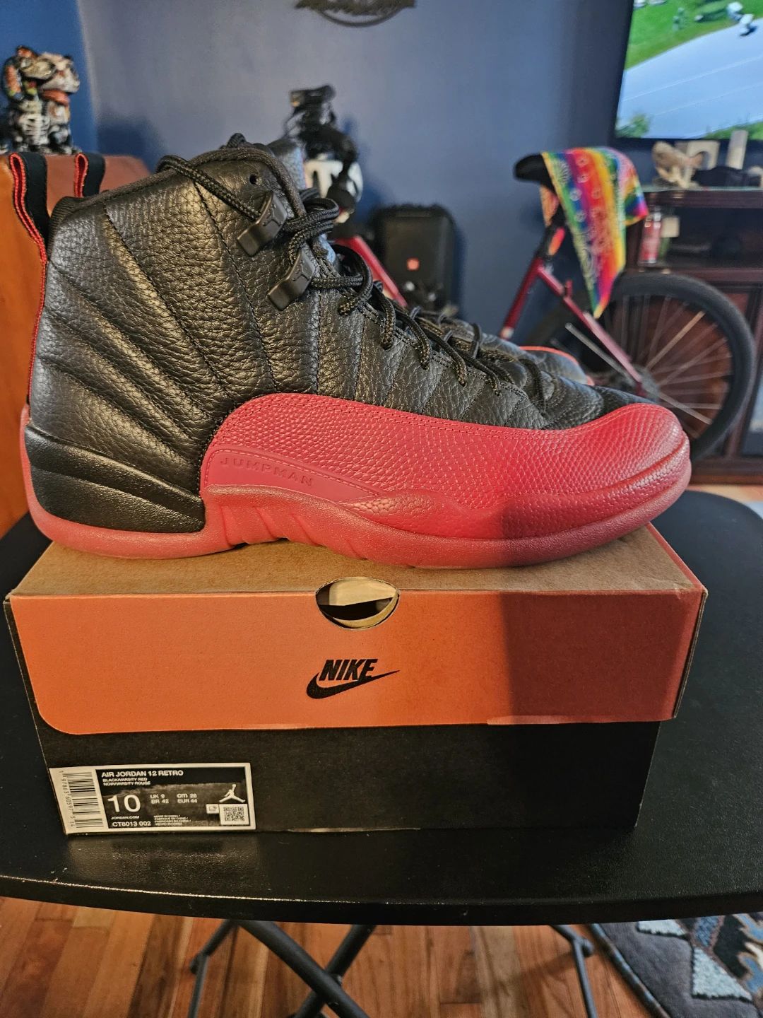 Air Jordan 12 Retro Men's Shoes Size 10 Black Red - photo 2