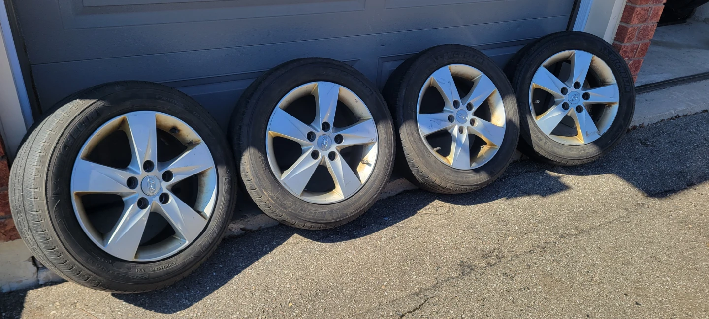 Michelin Primacy MXV4 205 55 16 aluminum rims