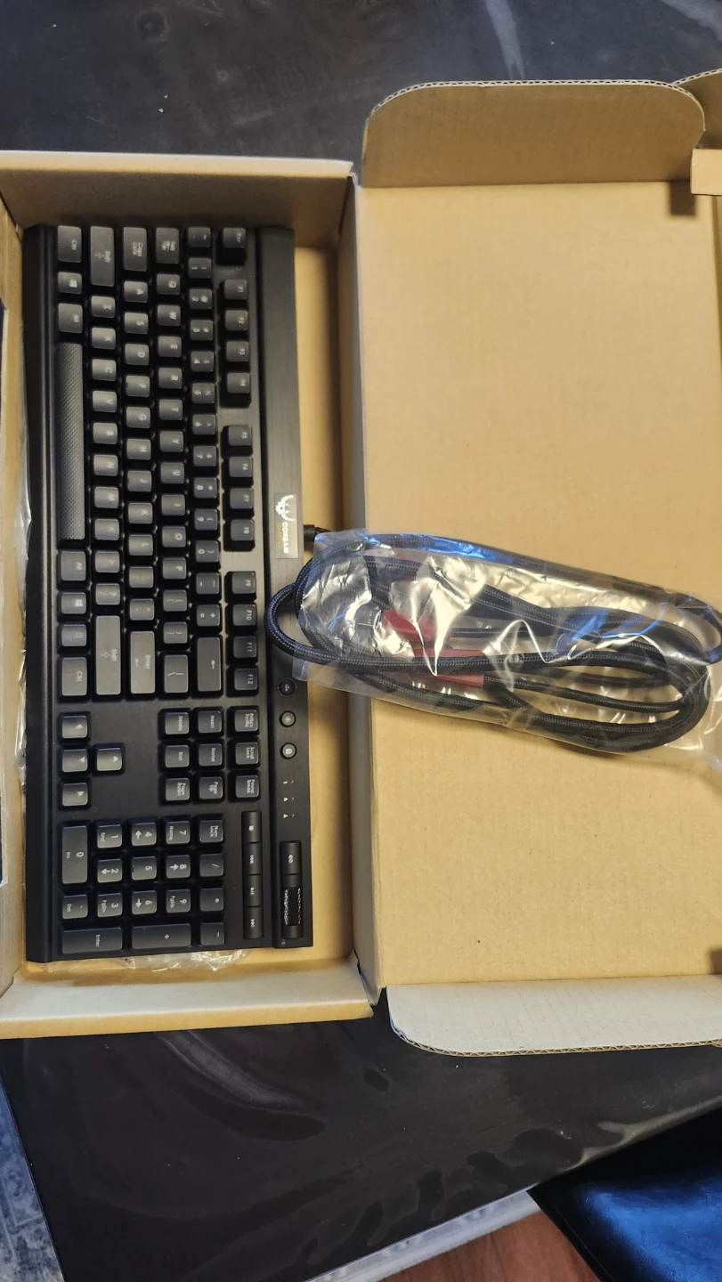 Corsair Gaming Keyboard K70 Cherry Mx Switches Red LED