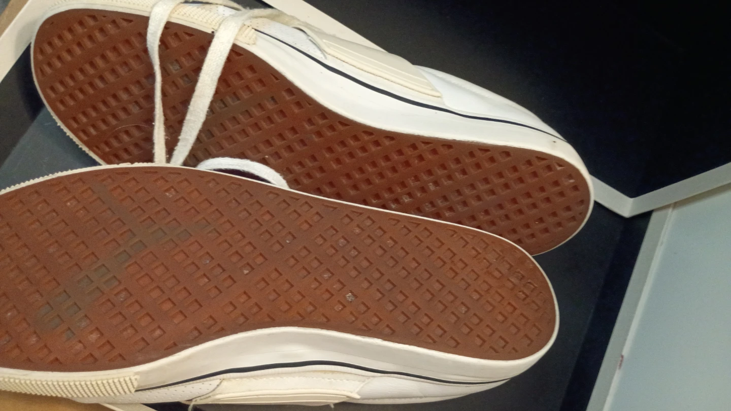 Puma White Perforated Sneakers - US 10 - photo 4