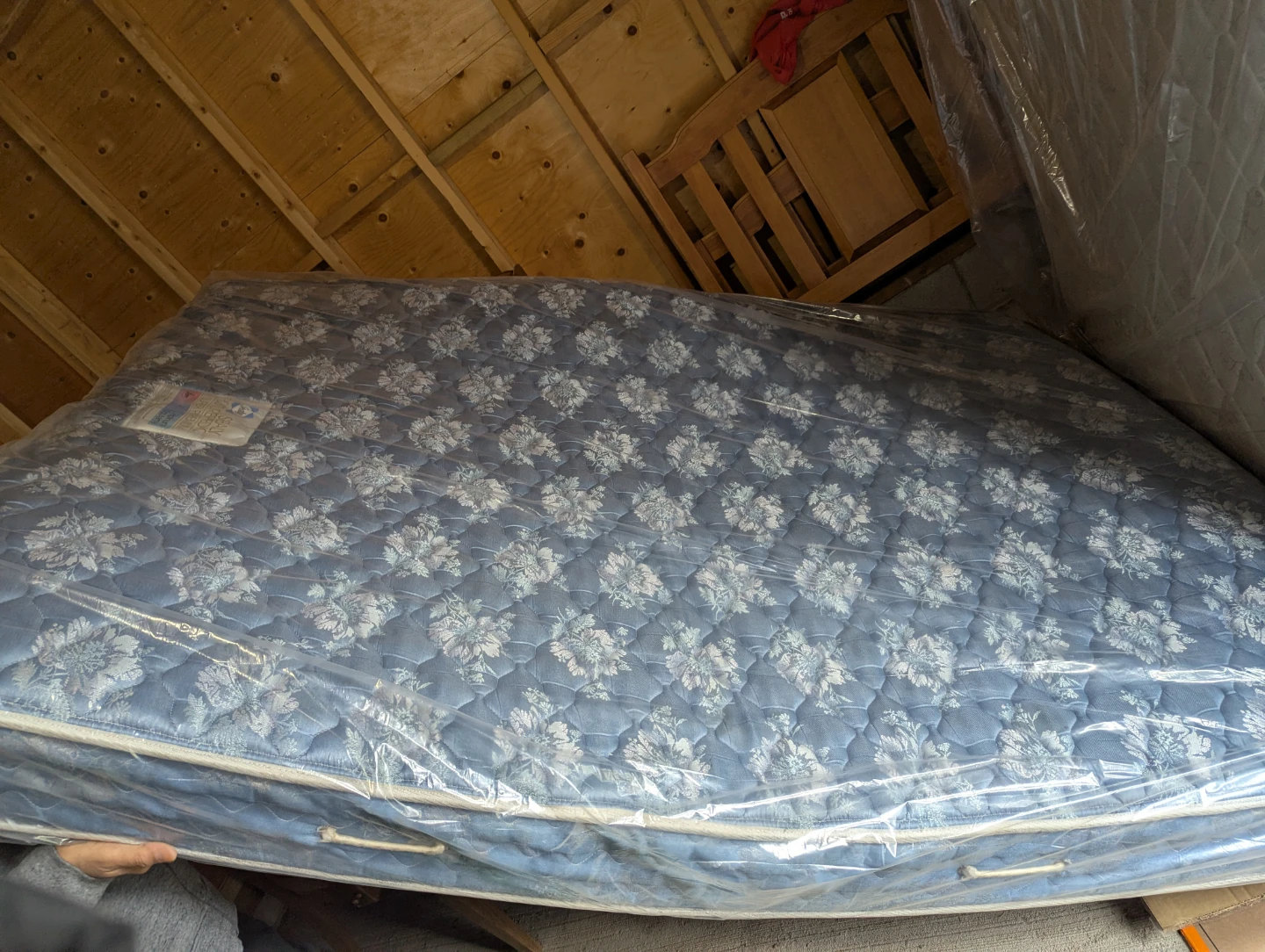 Queen size bed Sealy  Super Premium Mattress - photo 2