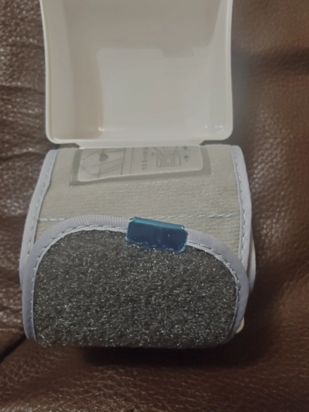 Wrist Blood Pressure Monitor CK-W118 with Case - photo 3
