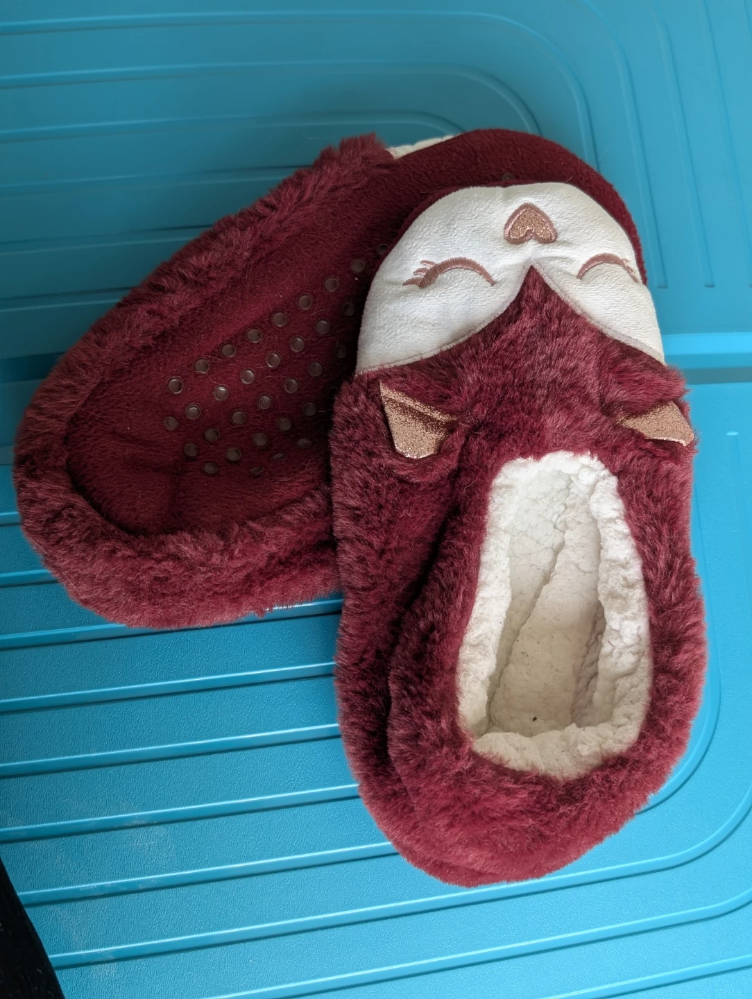 Fuzzy Fox Slippers - Red - photo 2