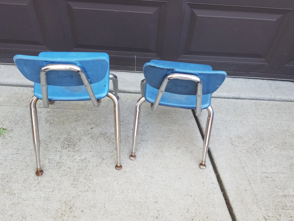 Set of 2 Blue Children's School Chairs - photo 2