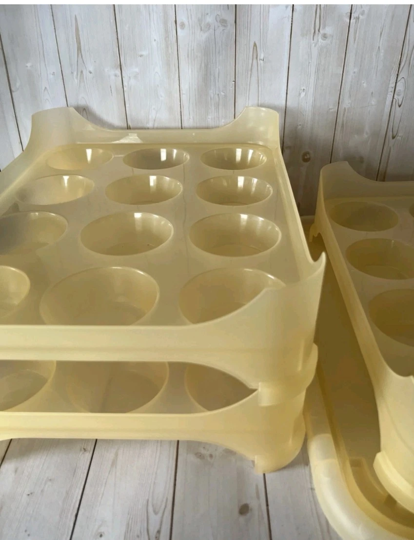 Stackable Cupcake holder - photo 2