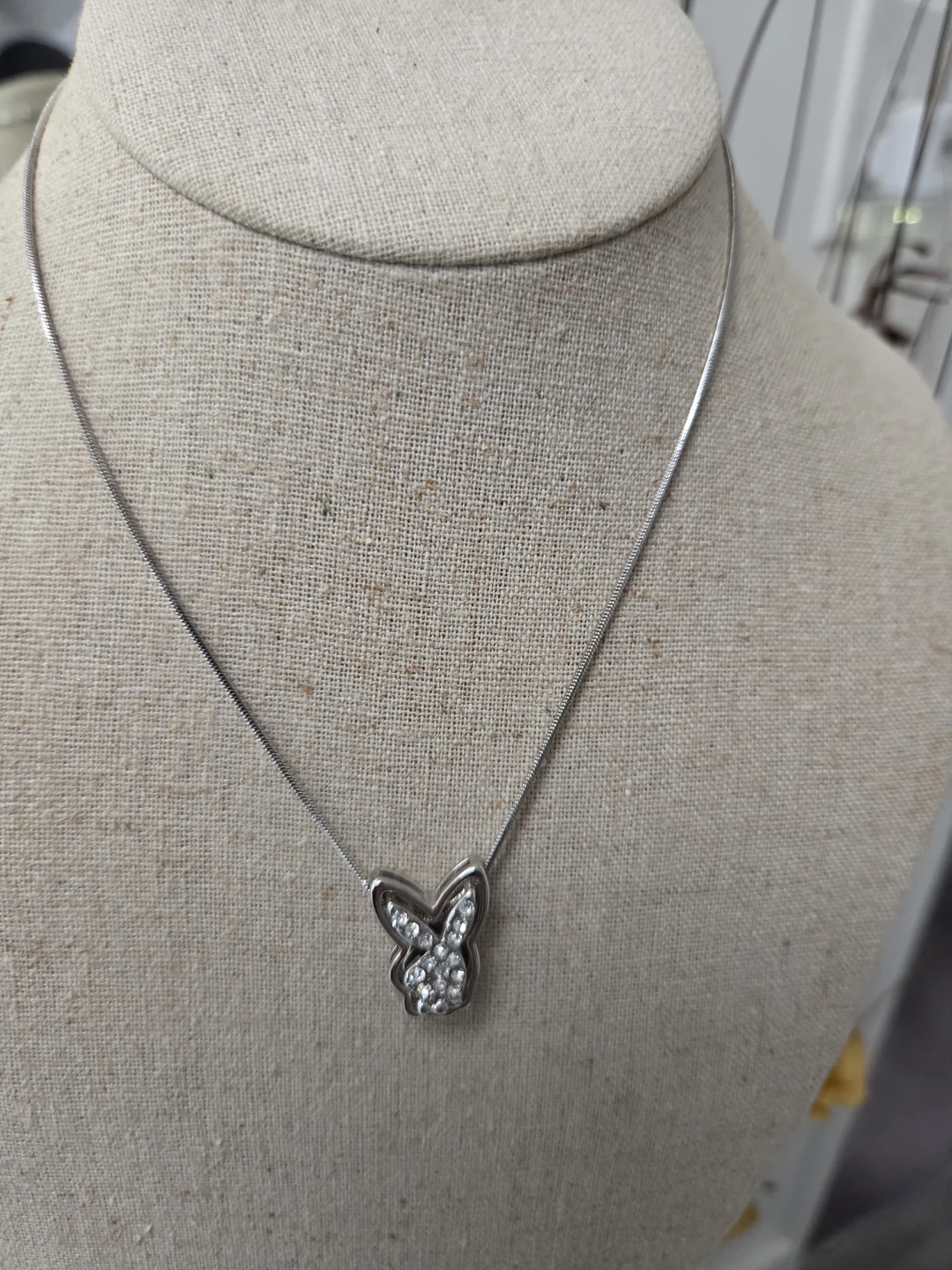 Playboy Bunny Necklace - photo 3