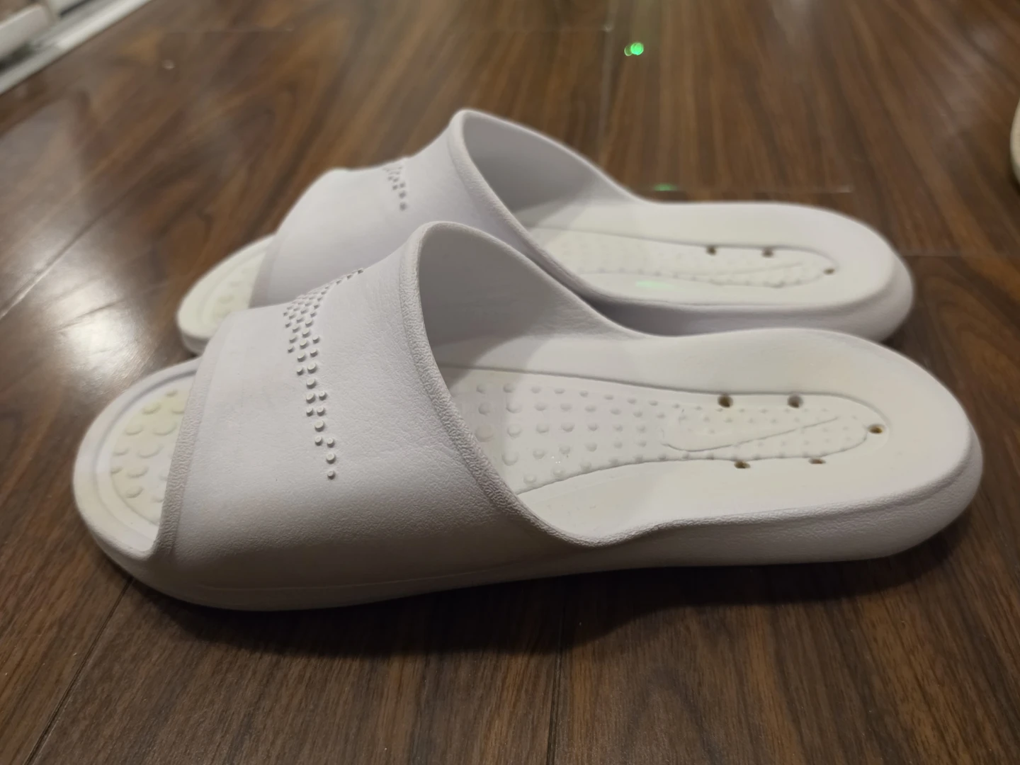White Nike Slide Sandals - photo 2