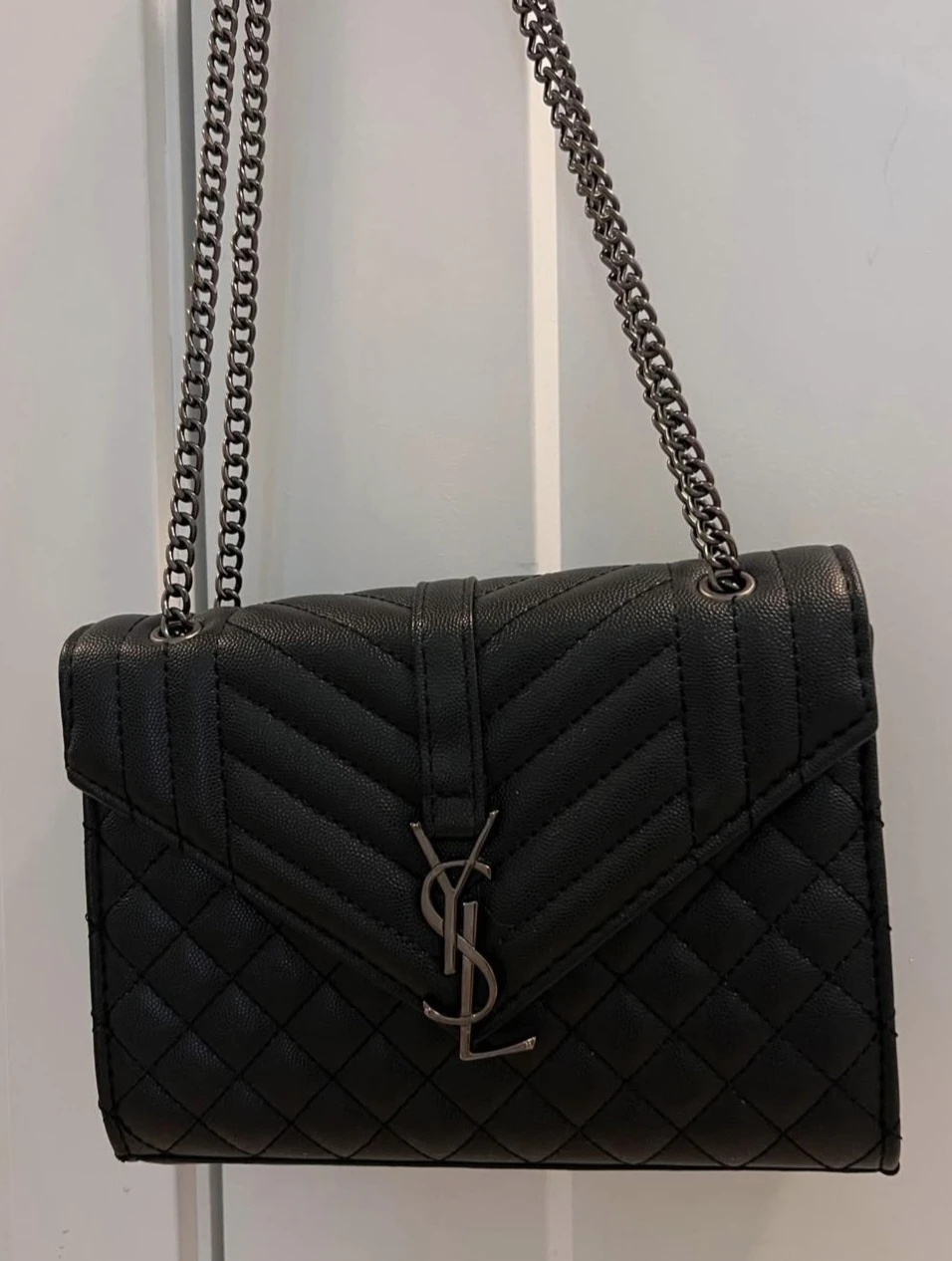Saint Laurent Black Quilted Leather Chain Bag - photo 2