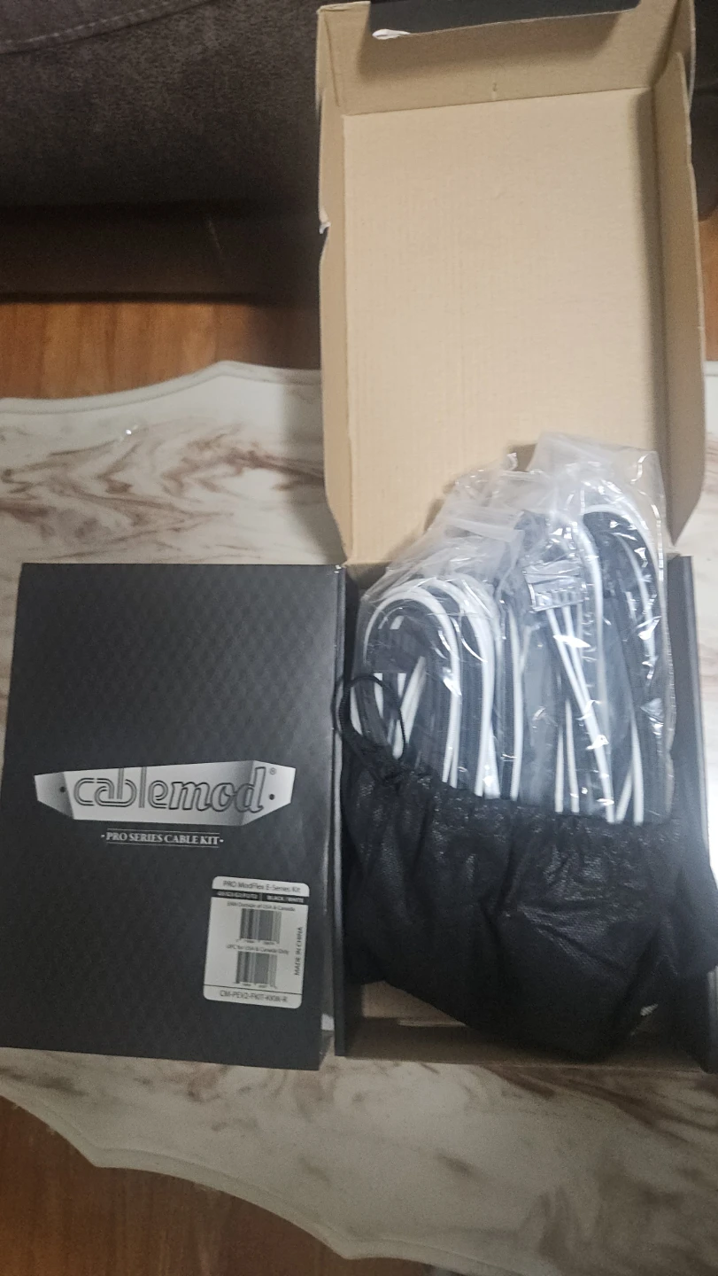 CableMod PRO ModFlex E-Series Cable Kit - Black/White - photo 2
