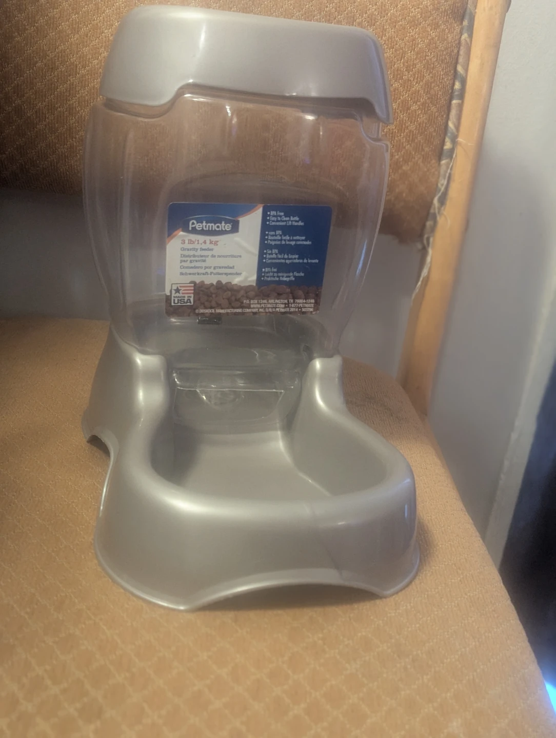 Petmate Gravity Dog Food and Water Dispenser 3 lb / 1.4 kg