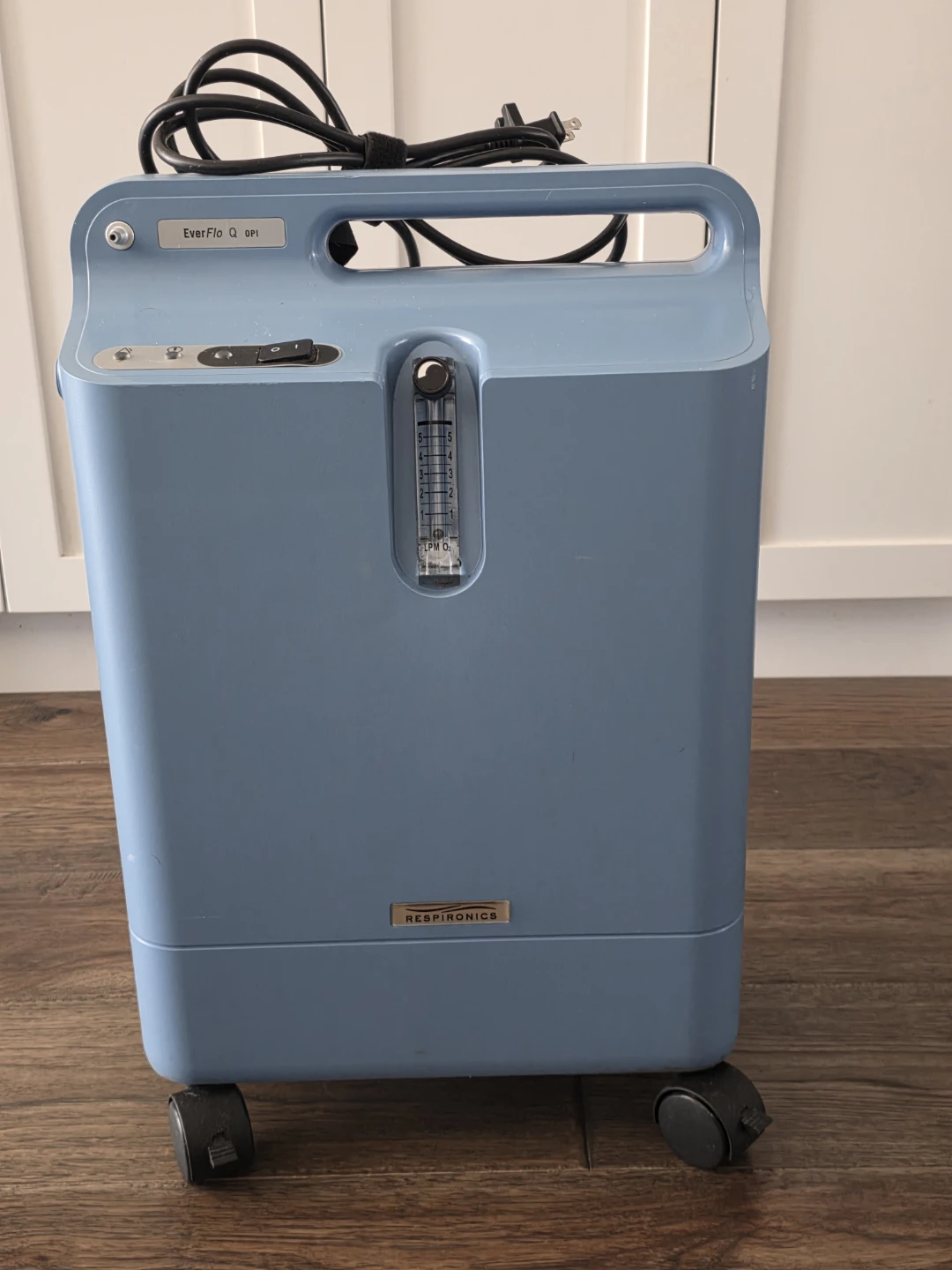 Philips Respironics EverFlo Q 5 Liter Oxygen Concentrator