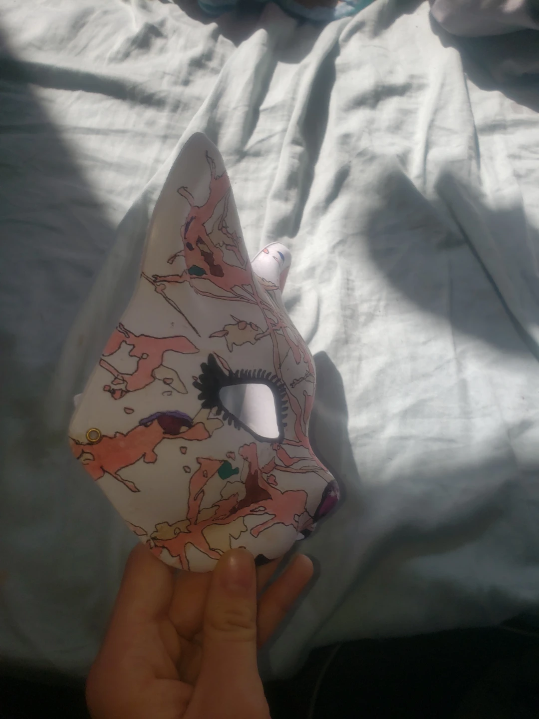 Cat mask with stained designs - photo 2