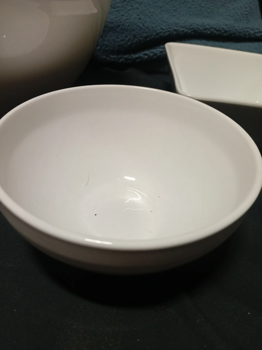 Set of 3 White Ceramic Bowls - photo 3