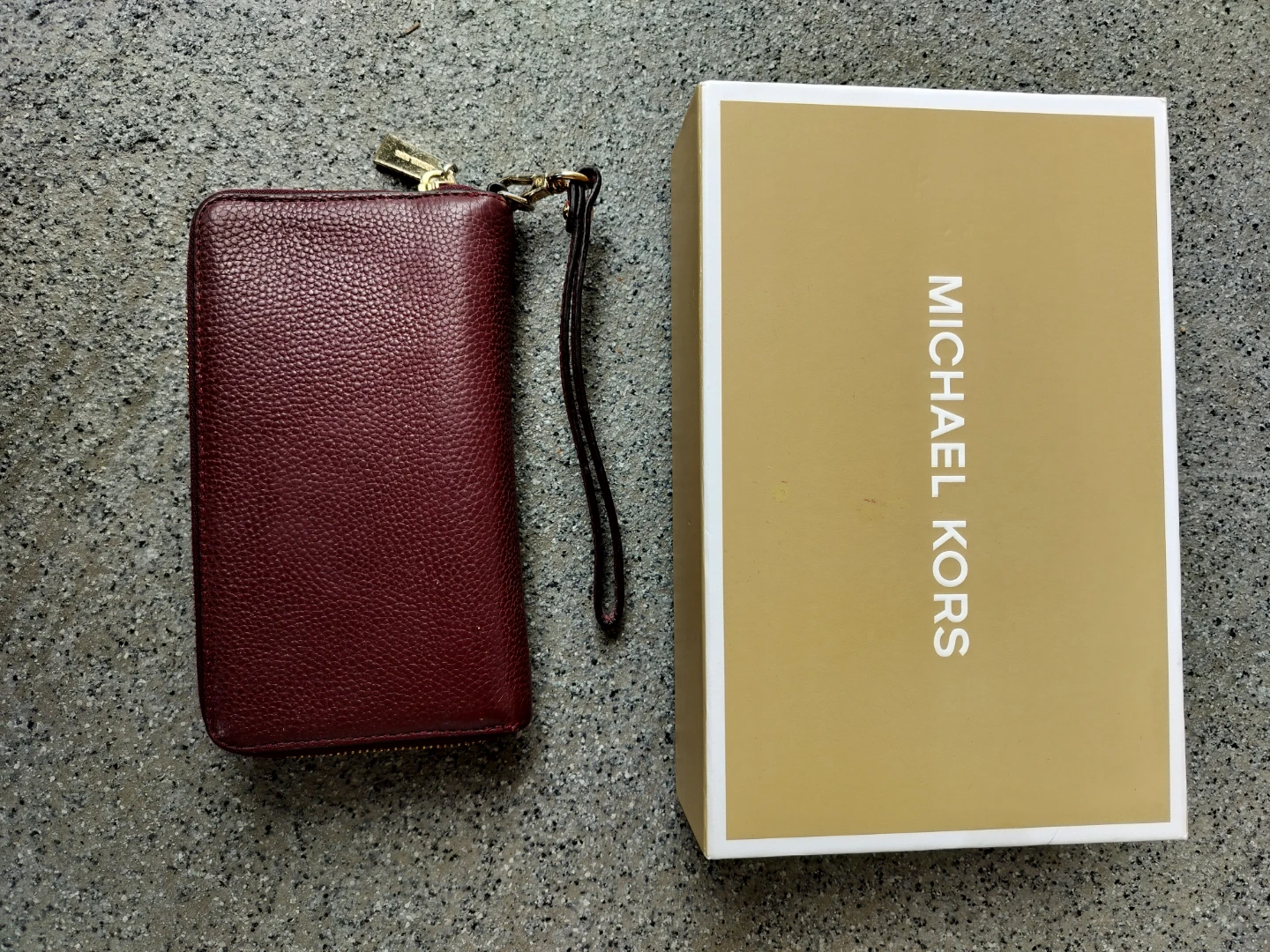 Michael Kors Burgundy Leather Wristlet with Box - photo 3