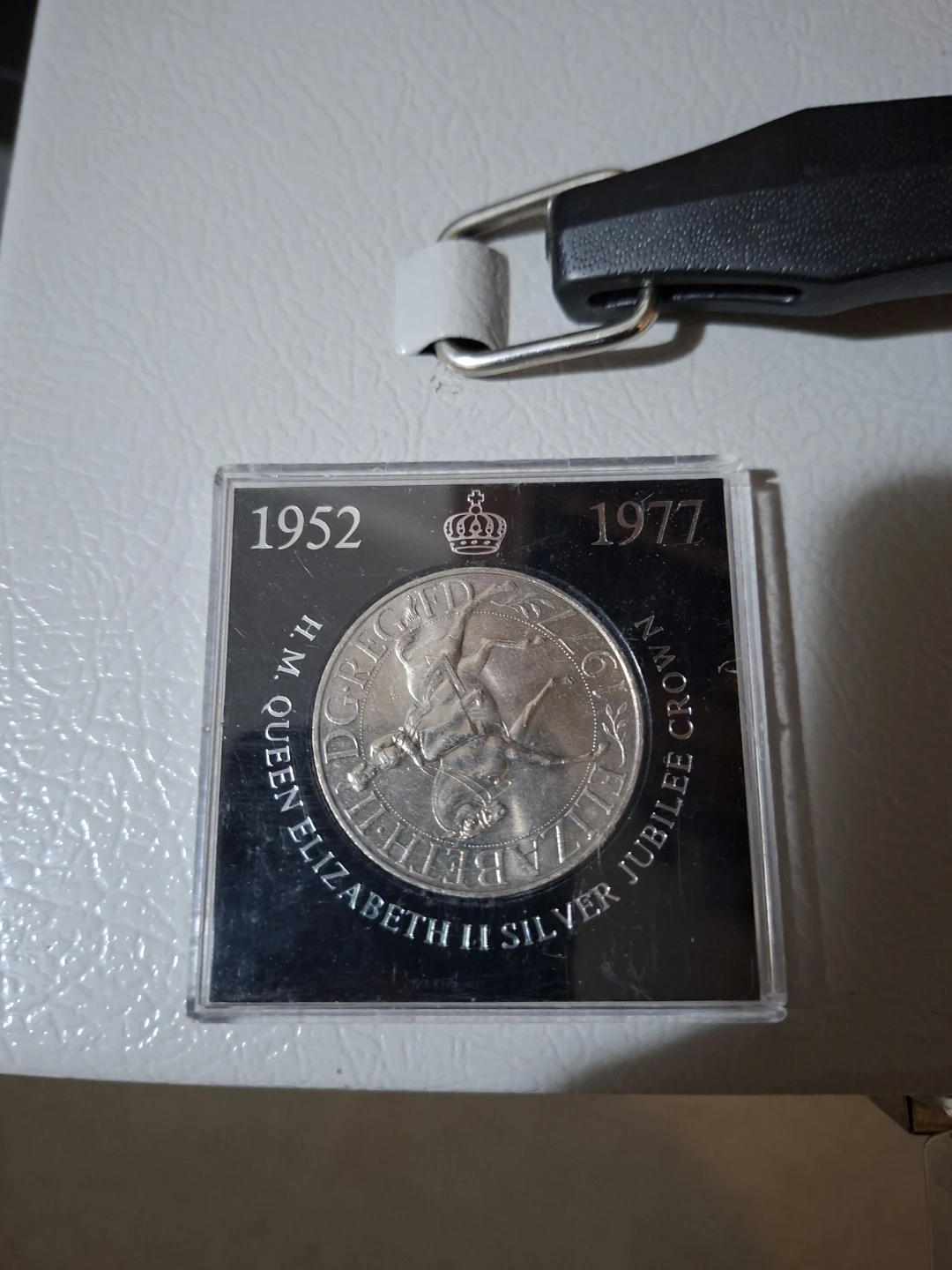 1977 H.M. Queen Elizabeth II Silver Jubilee Crown Coin