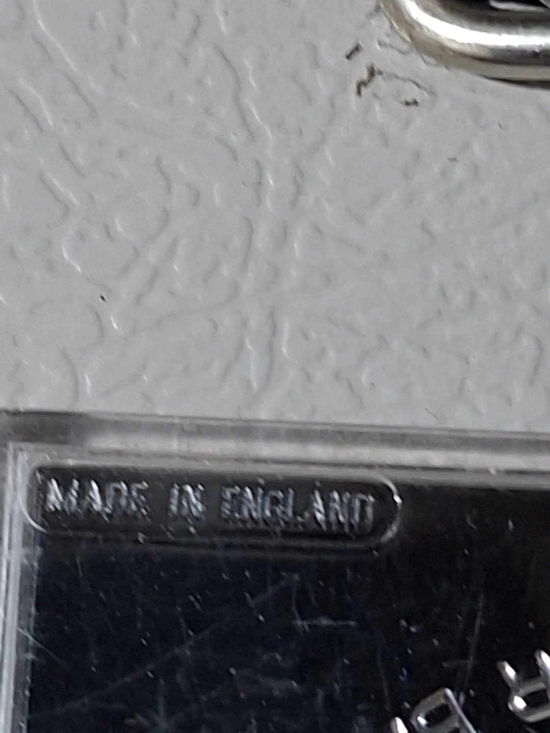 1977 H.M. Queen Elizabeth II Silver Jubilee Crown Coin - photo 3
